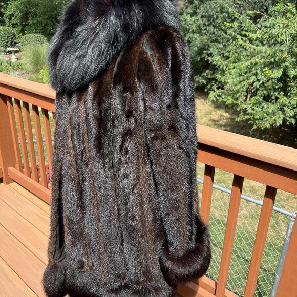Vintage Rhomberg's Mink and Fox Fur Coat with Removable Fox Fur Bottom Trim - Picture 6 of 15